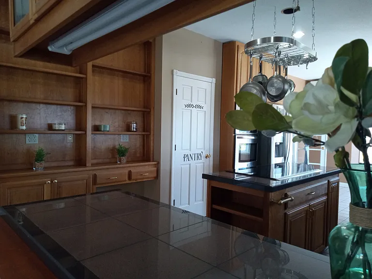 Leal Dr — Photo 8