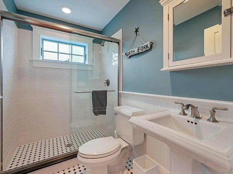 580 Lloyds Ln — Photo 21
