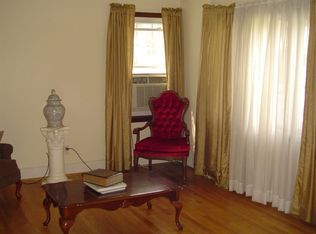 40-02 Taylor Rd, Fair Lawn, NJ 07410