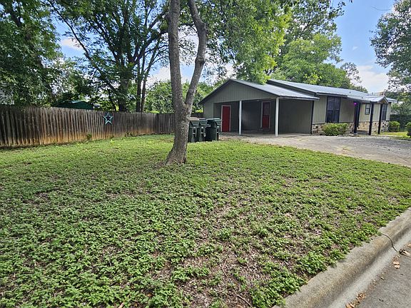 Large Front yard