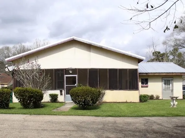1729 Bund St, Bogalusa, LA 70427