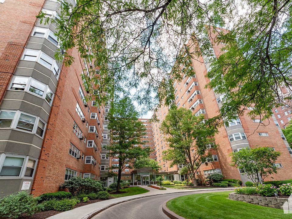 1st image of 4960 N Marine Dr APT 918