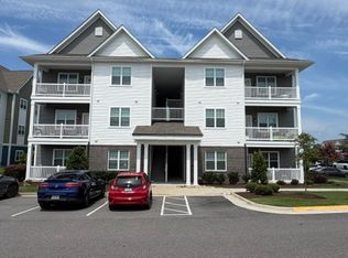 1733 Dromolin St #205, Virginia Beach, VA 23456