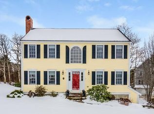 1 Ridgehill Ln, Bourne, MA 02532
