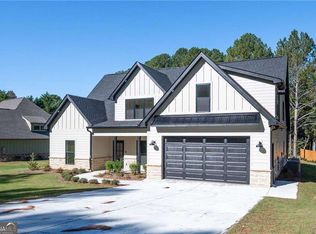 140 Cambridge Ct, Calhoun, GA