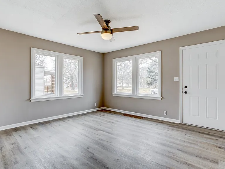 1018 S Vassar Ave — Photo 8