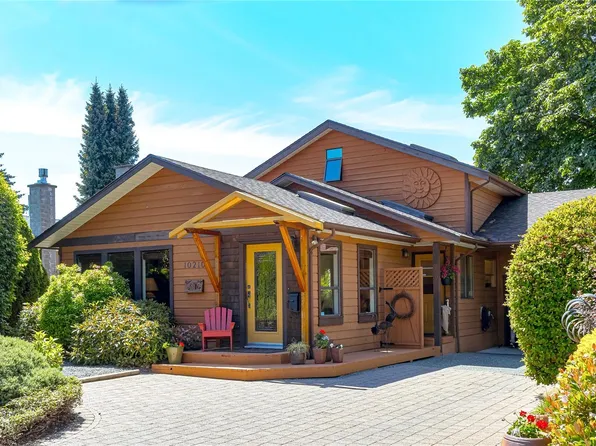 10210 3rd St, Sidney, BC V8L 3B9