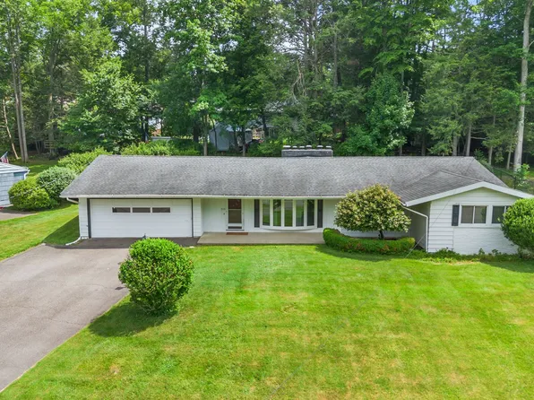 505 S Benita Blvd, Vestal, NY 13850