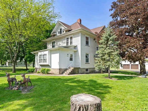 460 S Depot St, Somonauk, IL 60552