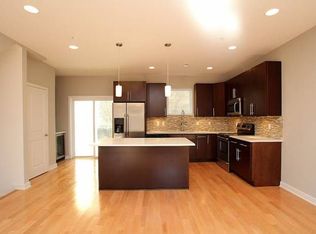 113 W Haines St, Philadelphia, PA