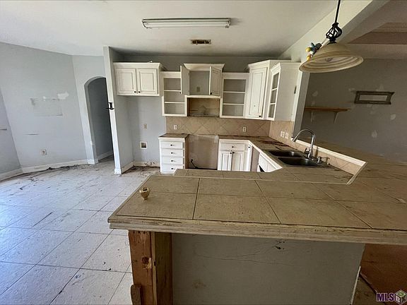 4th image of 40500 Cross Creek Ave