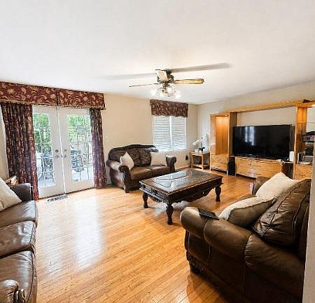2nd image of 7815 Stovall Ct