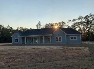 801 Spring Lake Rd, Defuniak Springs, FL 32433