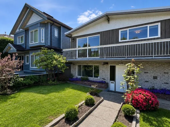 3449 Rupert St, Vancouver, BC V5M 3V8
