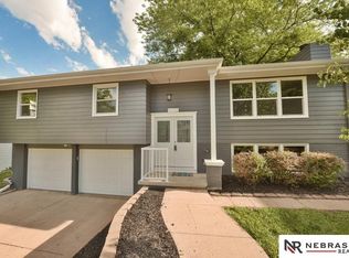 9732 Browne St, Omaha, NE 68134