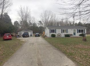 6464 River Rd, Cass City, MI 48726