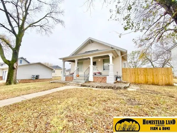 711 McDowell St, Fairbury, NE 68352