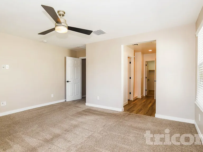 9306 E Strobe Ave — Photo 4