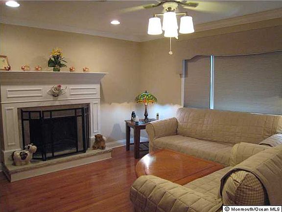 2nd image of 14 Herald Ct