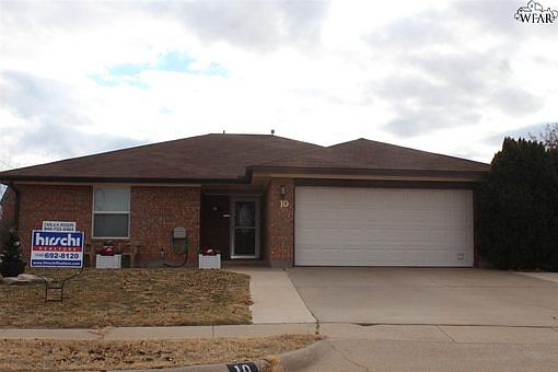 2nd image of 10 Anita Ln