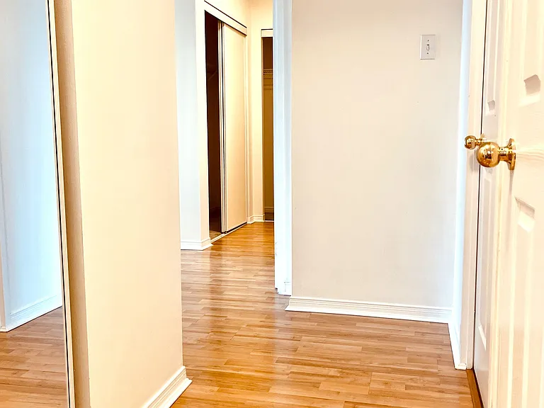 2177 Burnhamthorpe Rd W #1702 — Photo 14