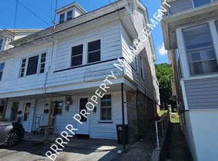 111 W Ridge St, Nesquehoning, PA 18240
