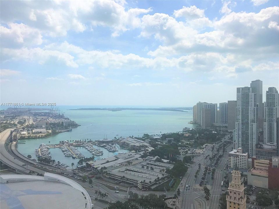 2nd image of 888 Biscayne Blvd APT 4303