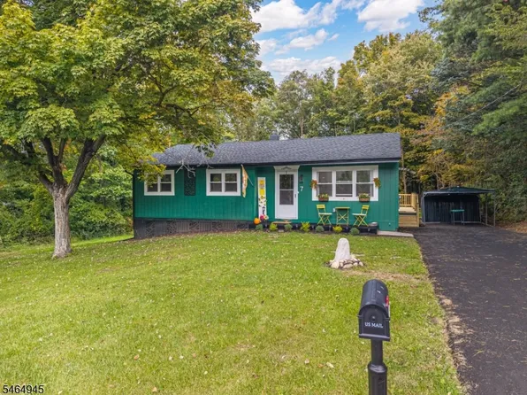 7 Fox Hill Dr, Franklin Boro, NJ 07416