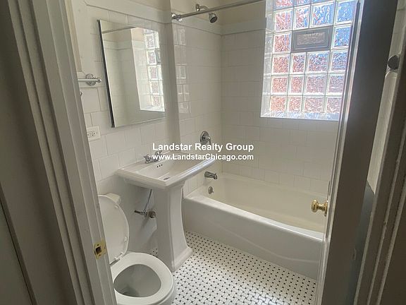 4th image of 849 W Agatite Ave APT 2E