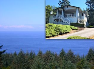 19070 Sunray Ln, Brookings, OR 97415