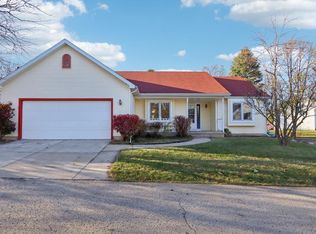 782 Sky Ridge Dr, Madison, WI 53719