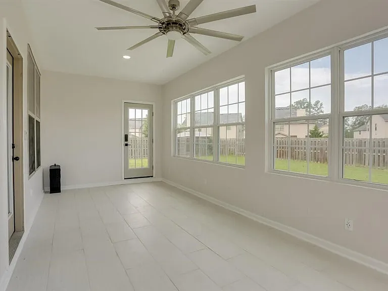 3013 Burgess St — Photo 24