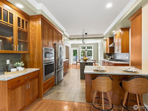 5th image of 2309 Nut Tree Court SE
