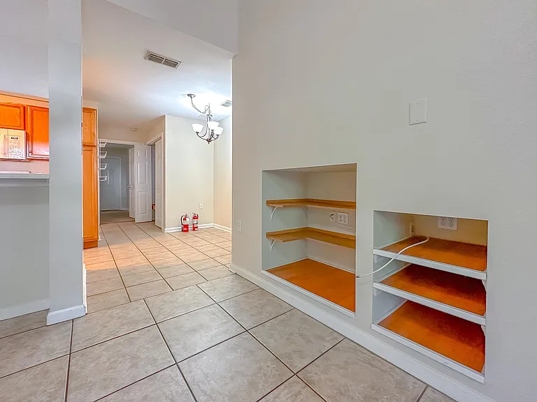 2738 W Tharpe St #1805 — Photo 6