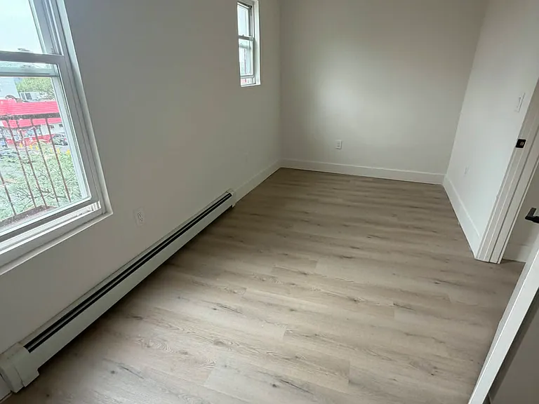 530 W Side Ave #3L — Photo 11
