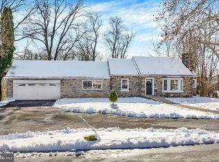 420 E Walnut St, Cleona, PA 17042