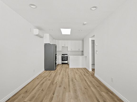 2nd image of 3668 2nd Ave