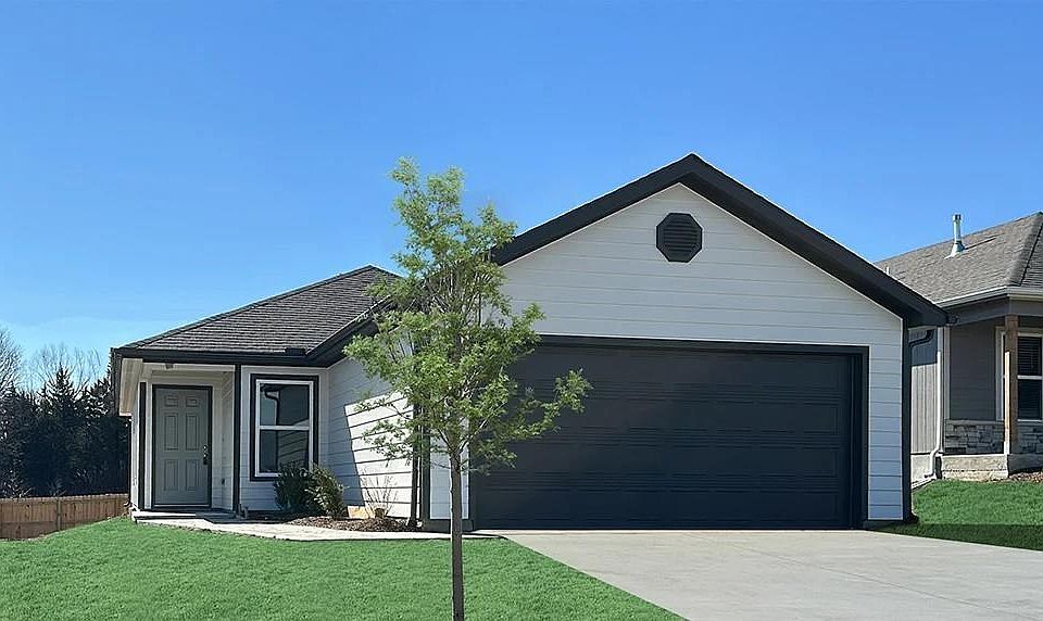 1st image of 441 Rock Creek Dr