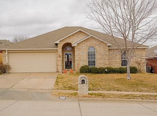 403 Hidden Springs Dr, Burleson, TX 76028