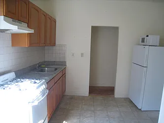 Rented by Alexiou Realty