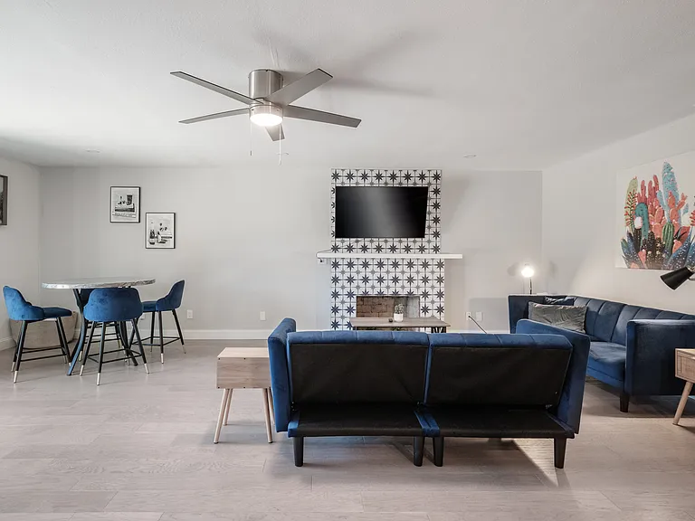 604 Potomac Ave #4 — Photo 6
