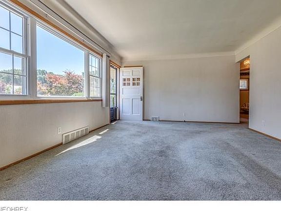 3rd image of 31501 Daniel Dr