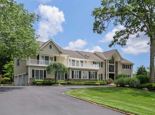 11 Birch Ln, Colts Neck, NJ 07722