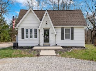 8524 Triple Lakes Rd, Dupo, IL 62239