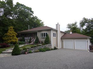 25 Shaw Rd, Fairhaven, MA 02719