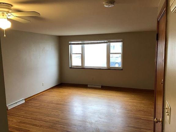 2nd image of 80 Eiseman Ave