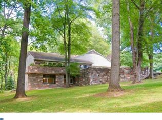 820 Lorraine Dr, Springfield, PA 19064