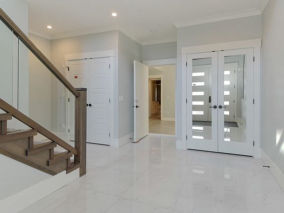 2nd image of 33797 Knight Ave
