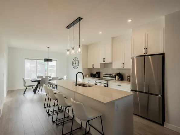 22519 88th Ave NW, Edmonton, AB T5T 0Z4