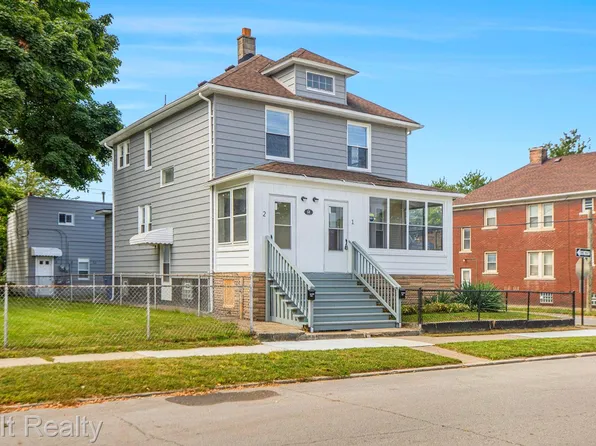 68 E James St, River Rouge, MI 48218